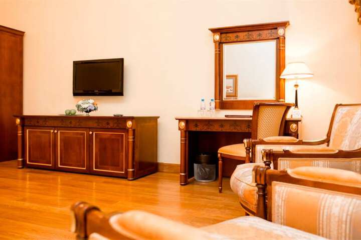 Room 15 of 61