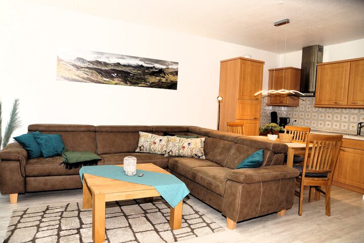 Room 40 of 161