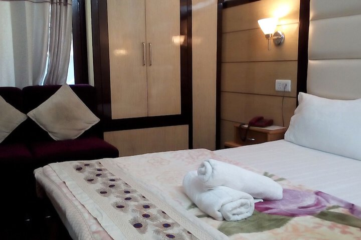 Room 26 of 120