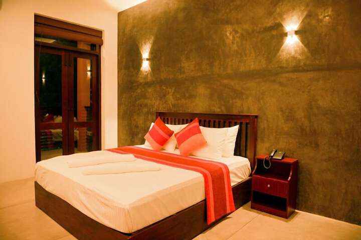 Room 5 of 31