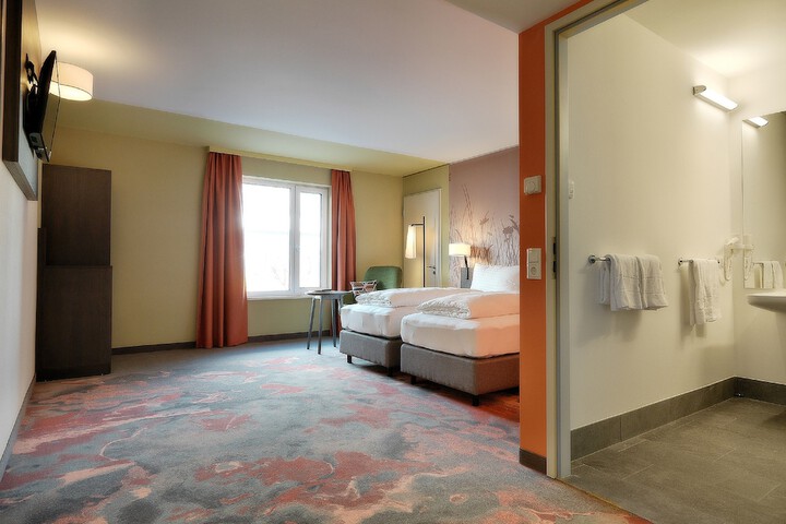 Room 20 of 53
