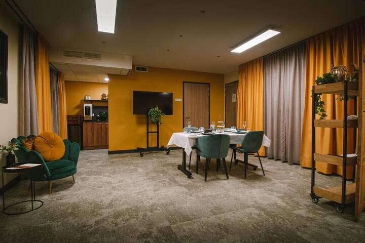Room 39 of 110