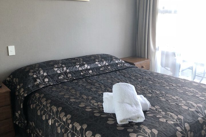 Room 6 of 44