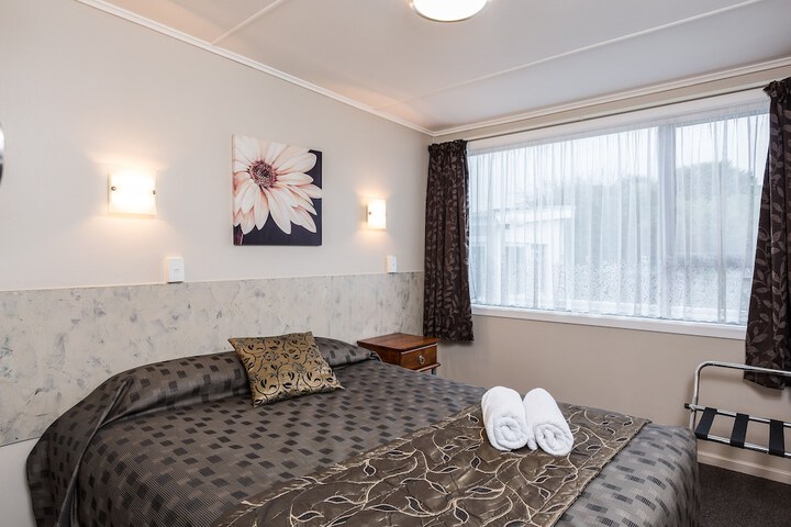 Room 5 of 35