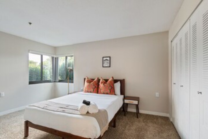 Room 181 of 307