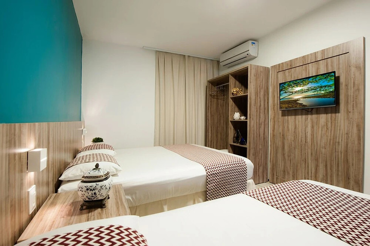 Room 4 of 14