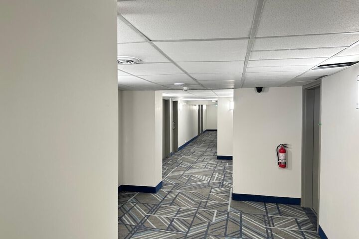 Ballroom/Hall 93 of 103