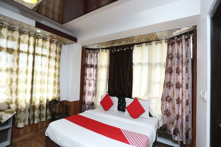Room 14 of 37