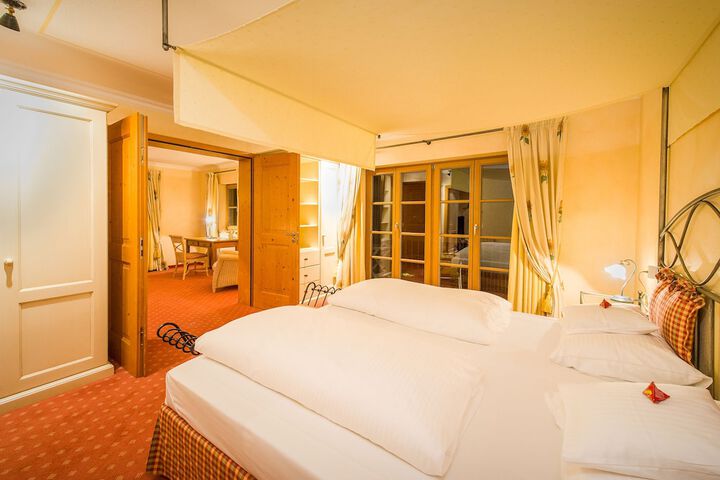 Room 5 of 44