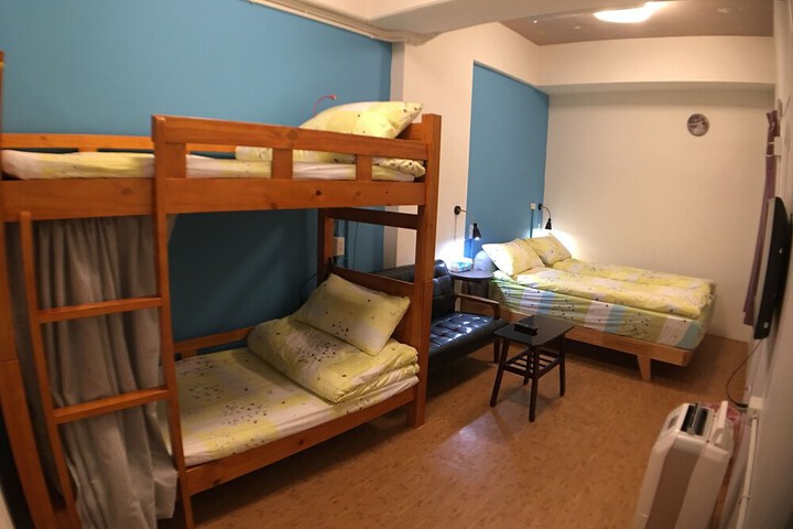 Room 16 of 54