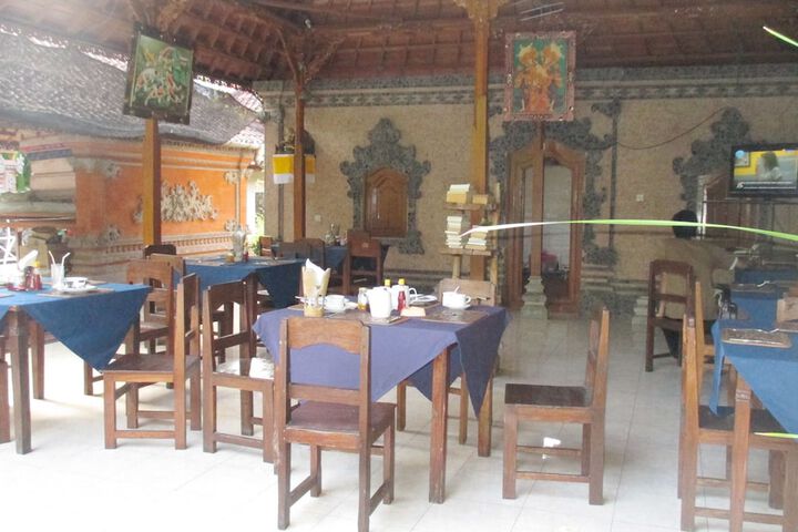 Dining Photos