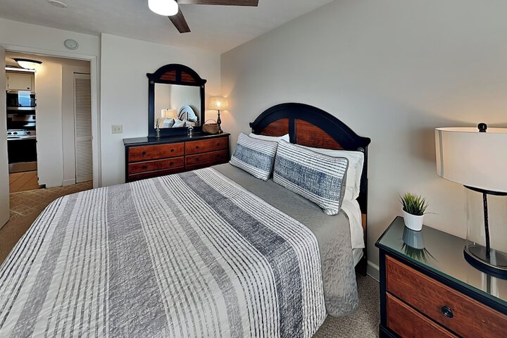 Room 16 of 102