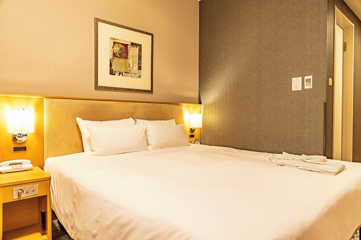 Room 15 of 101