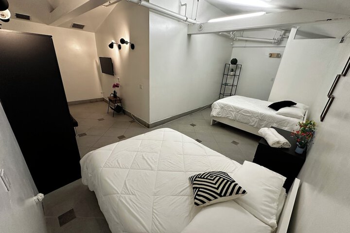 Room 16 of 22