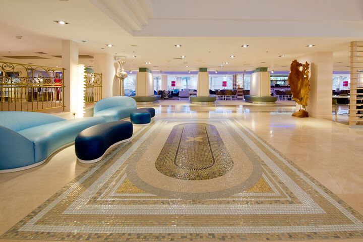 Hotel 103 of 106