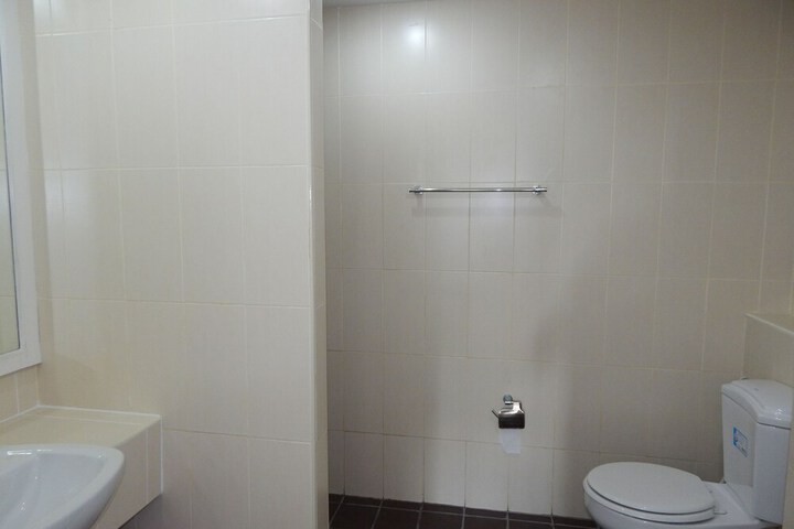 Room 52 of 71