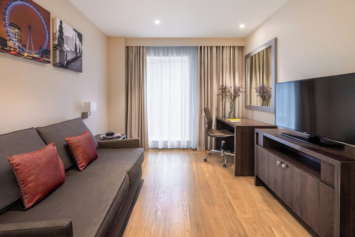 Room 40 of 67