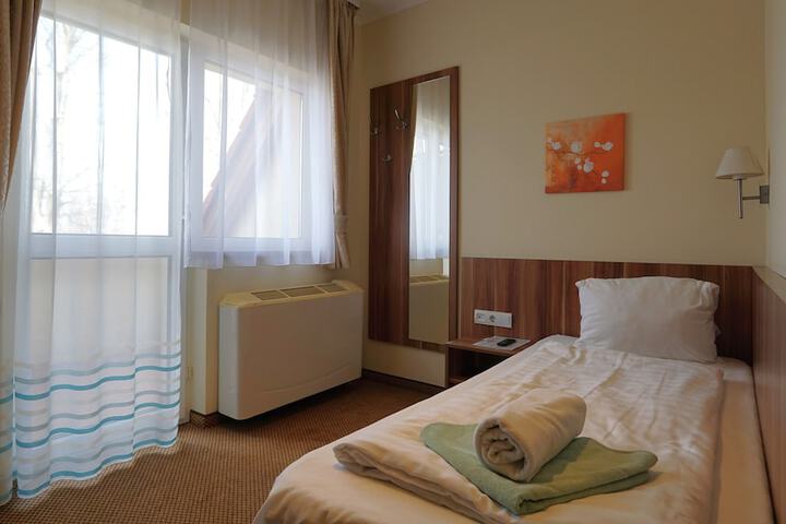 Room 18 of 88