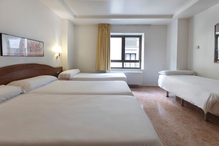 Room 5 of 48
