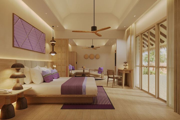 Room 4 of 43