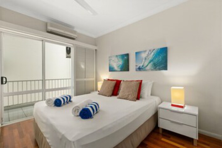 Room 16 of 22