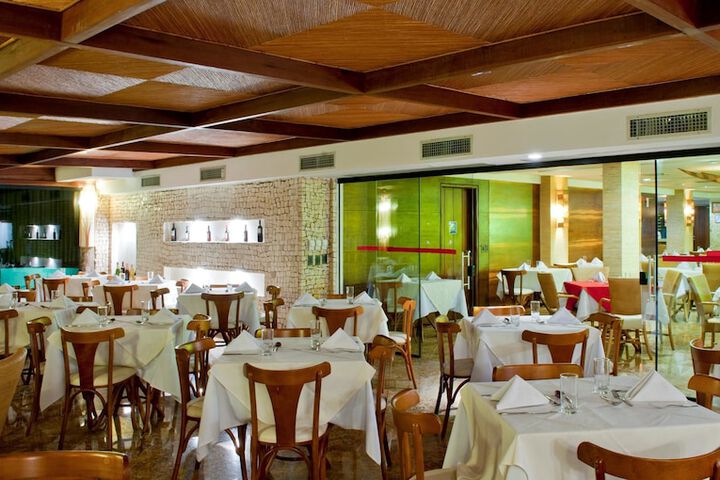 Dining Photos
