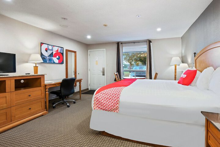 Room 6 of 42