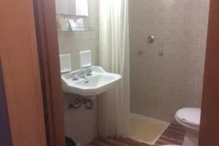 Room 7 of 21