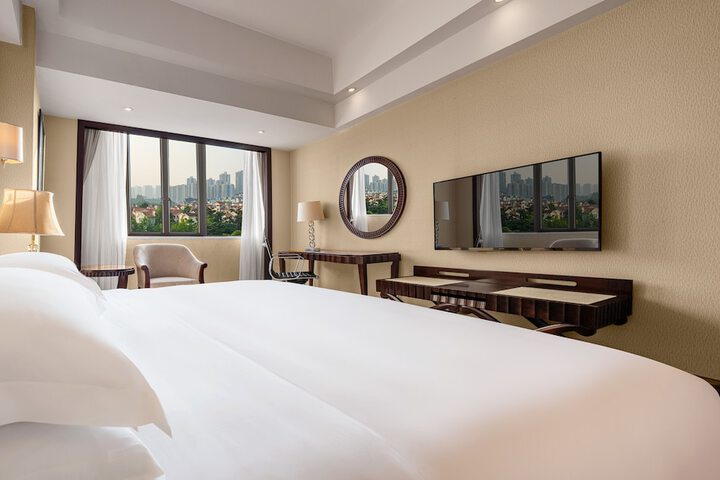 Room 11 of 29