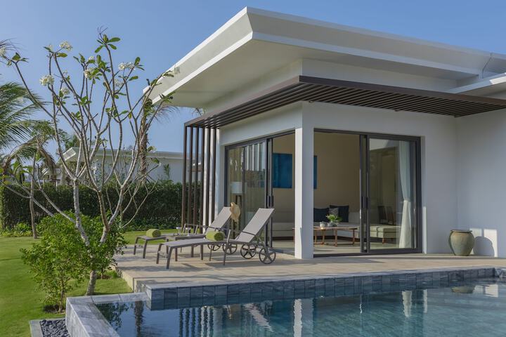 Hotel Exterior 138 of 139