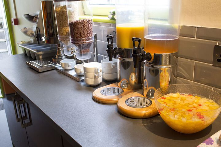 Breakfast/Coffee Service 12 of 18