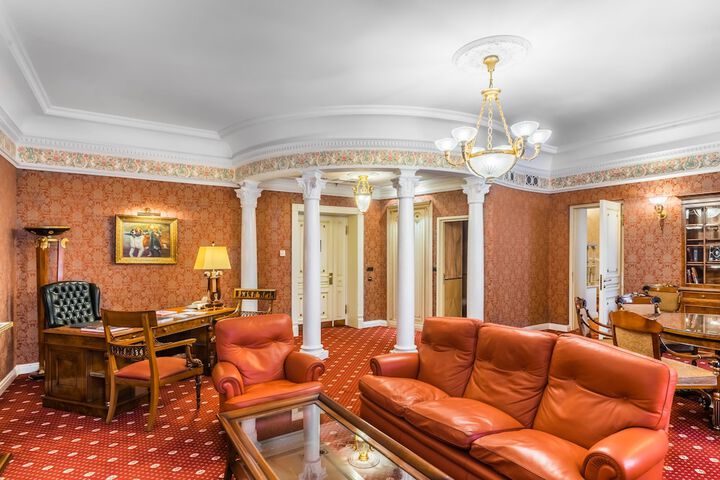 Room 46 of 137