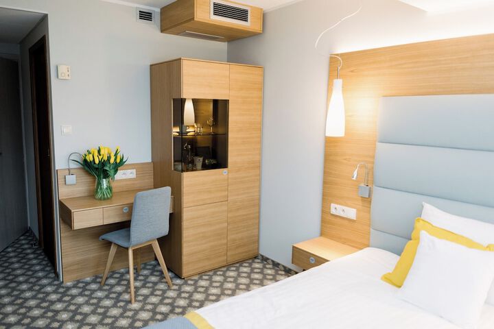 Room 14 of 62