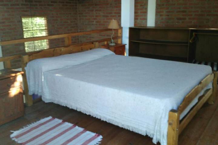 Room 2 of 9