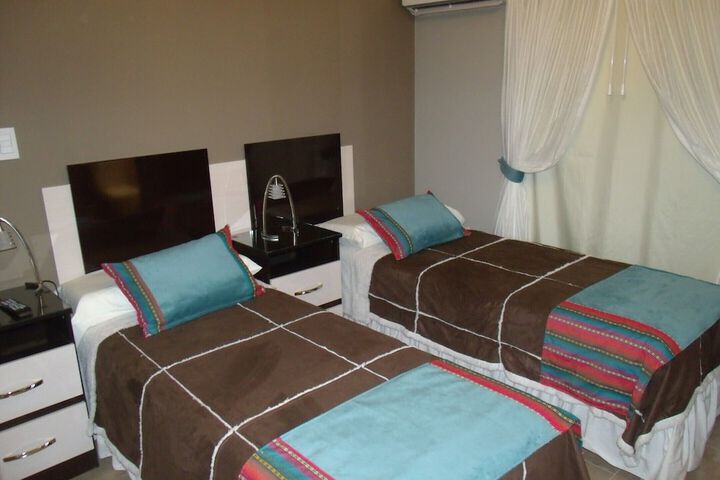 Room 15 of 50