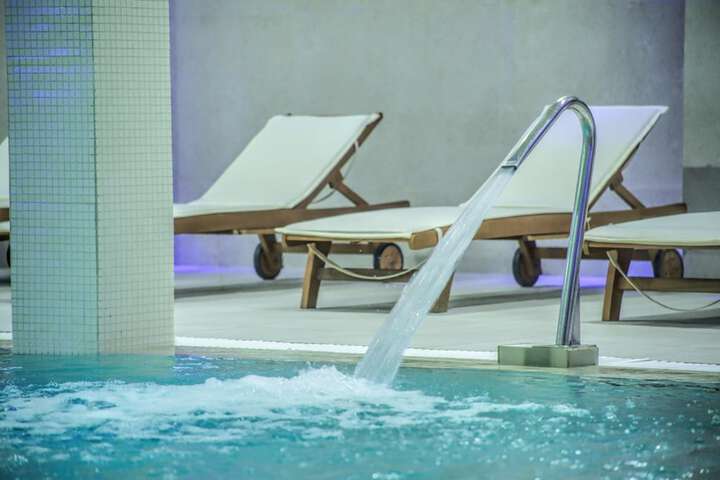 Pool 26 of 45