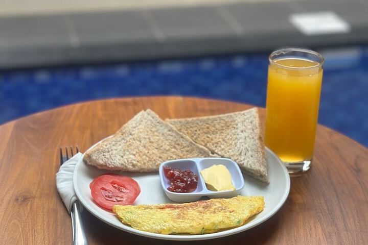 Breakfast/Coffee Service 21 of 24