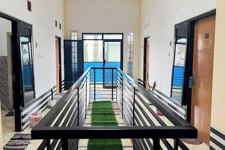 Hotel 6 of 7