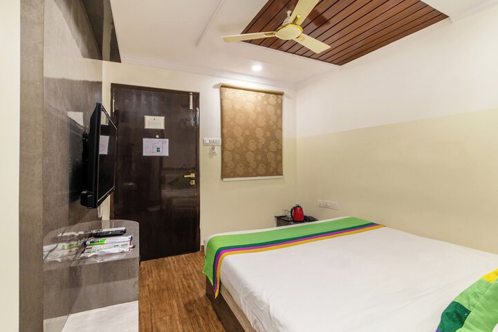 Room 5 of 39
