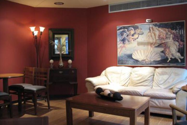 Prigipikon Suites & Lofts