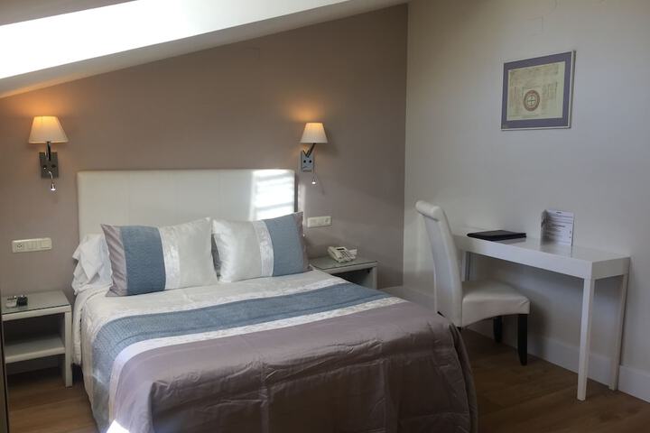 Room 3 of 56