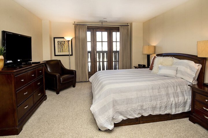 Room 15 of 87