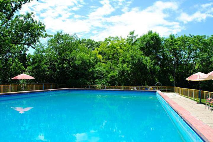 Pool 2 of 20