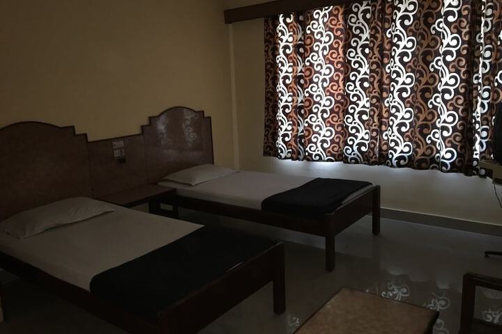 Room 15 of 41