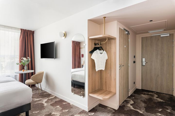 Room amenity