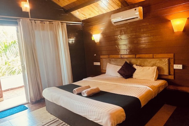 Room 10 of 61