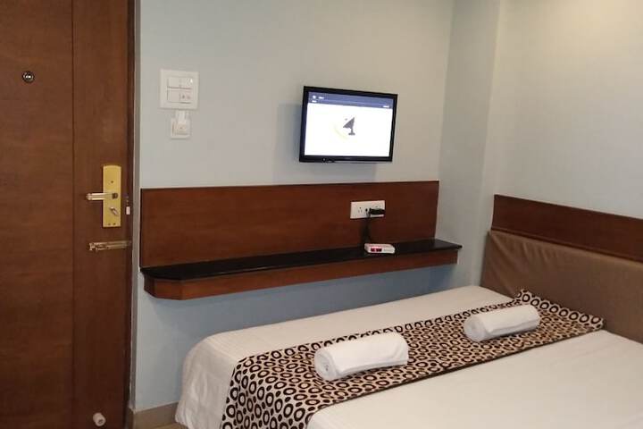 Room 9 of 51