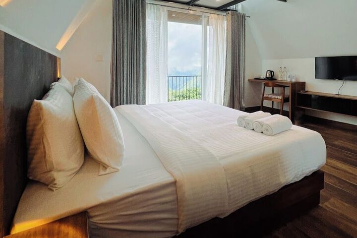 Room 4 of 42