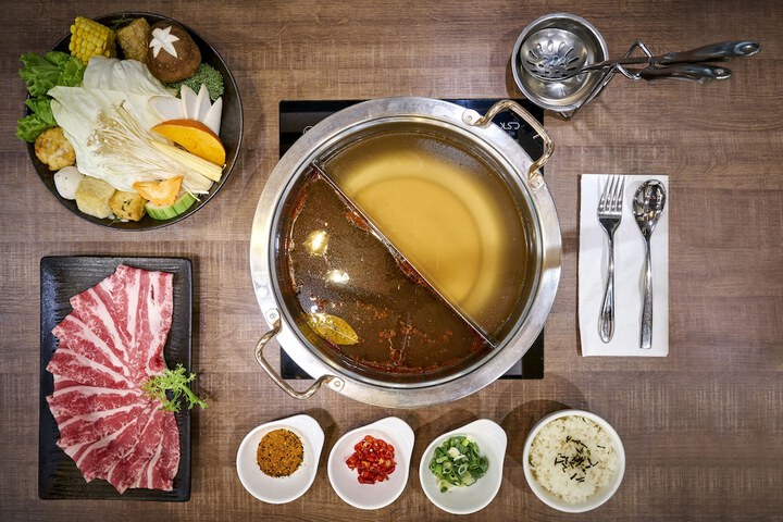 Dining 52 of 66