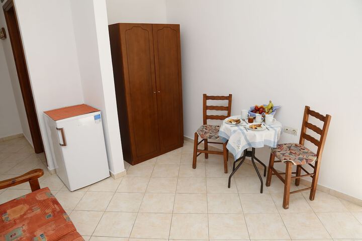 Room 35 of 110